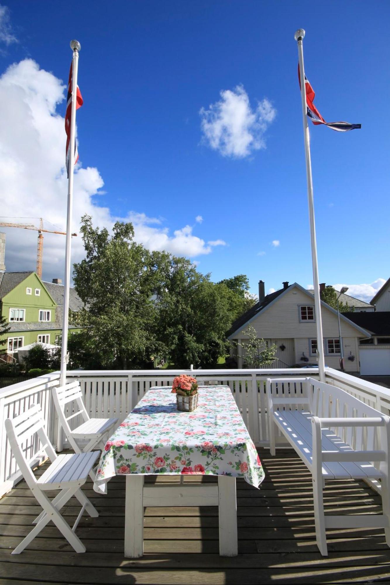 Opsahl Gjestegaard Bodø Buitenkant foto